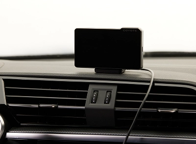 Soporte magnético de carga para salpicadero